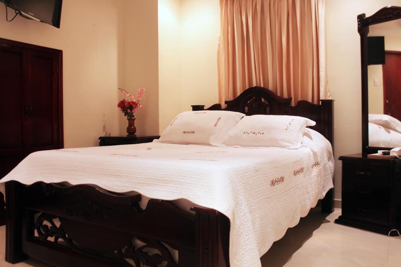 Hotel Sol Del Este Cartagena Buitenkant foto