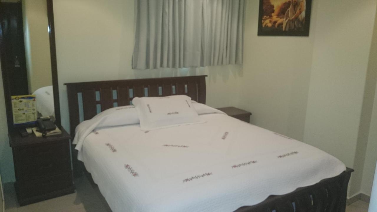 Hotel Sol Del Este Cartagena Buitenkant foto