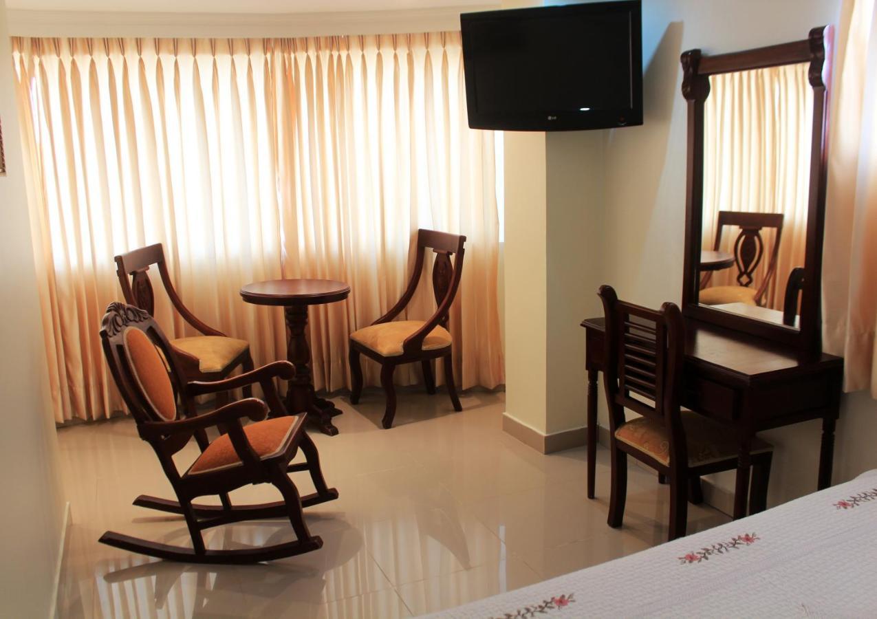 Hotel Sol Del Este Cartagena Buitenkant foto